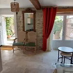 度假居 Le Logis Des Remparts A L'interieur De La Cite Medievale, Jardin Prive, Parking Inclus