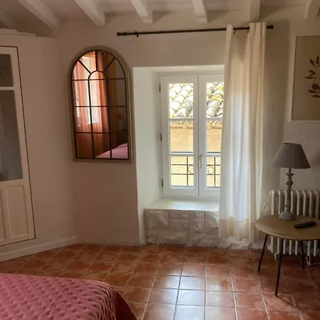 Le Logis Des Remparts Coeur De La Cite Medievale Et Parking Inclus Ferienhaus *