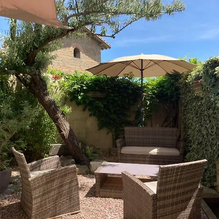 Ferienhaus Le Logis Des Remparts Coeur De La Cite Medievale Et Parking Inclus *