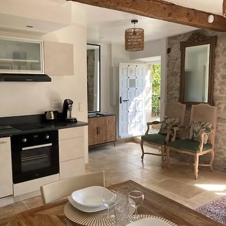 Le Logis Des Remparts A L'interieur De La Cite Medievale, Jardin Prive, Parking Inclus 카르카손