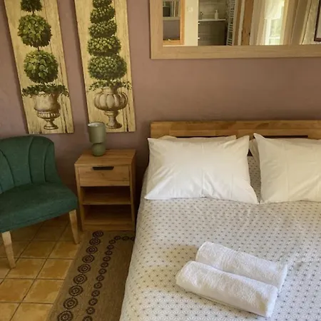 בית נופש Le Logis Des Remparts A L'interieur De La Cite Medievale, Jardin Prive, Parking Inclus