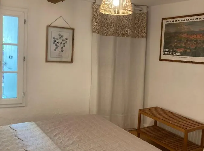 Le Logis Des Remparts Coeur De La Cité Médiévale, Jardin Privé