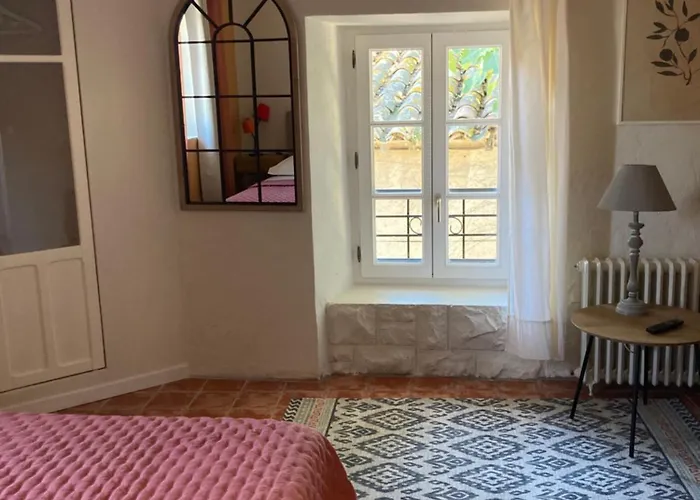 Le Logis Des Remparts A L'interieur De La Cite Medievale, Jardin Prive, Parking Inclus 펜션