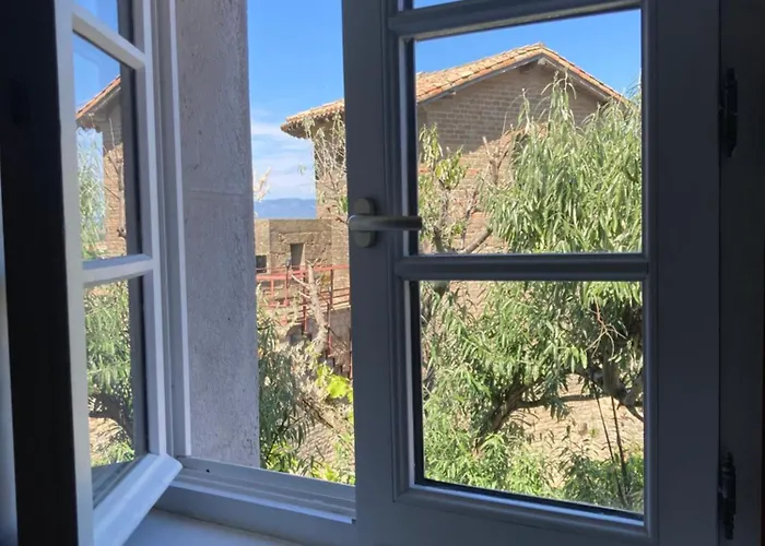 펜션 Le Logis Des Remparts A L'interieur De La Cite Medievale, Jardin Prive, Parking Inclus